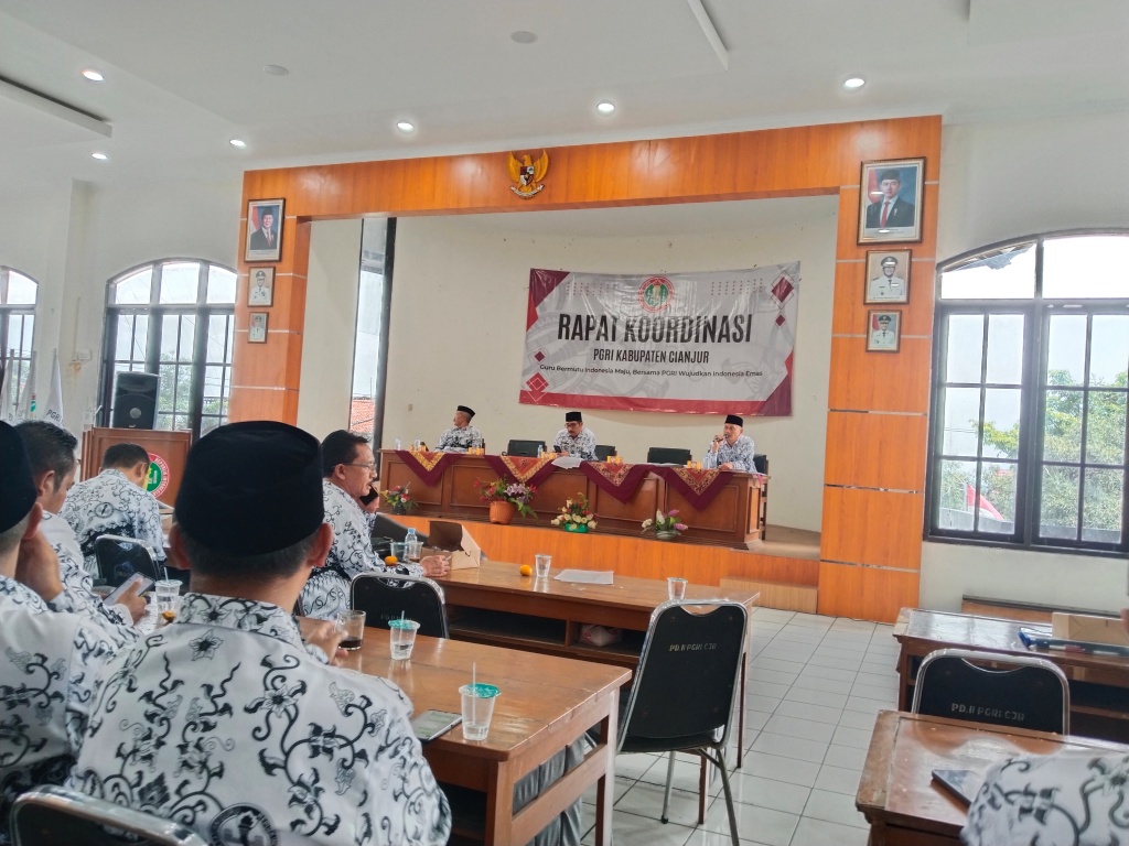 Rapat Koordinasi PK & Ketua PC serta Pelantikan PKO PGRI Kabupaten Cianjur