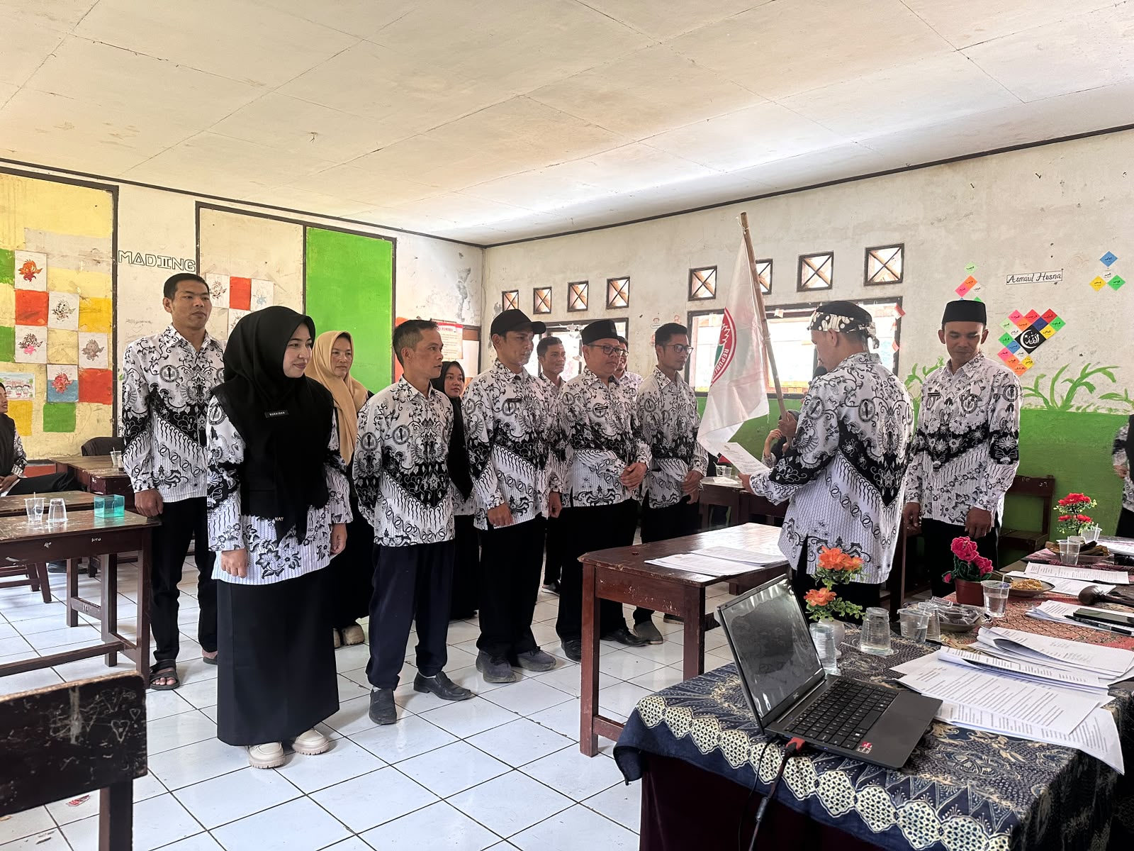 Dokumentasi Rapat Anggota Ranting PGRI Ranting Sukabungah